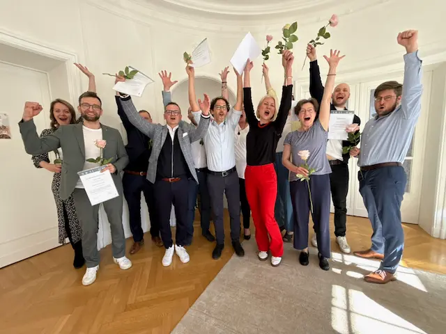 Stolze frisch zertifizierte Systemische Coaches der ABIS Akademie Leipzig - SG Zertifikat