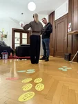 Arbeiten im Raum mit Bodenankern in Modul 10 der Coaching-Ausbildung in Leipzig
