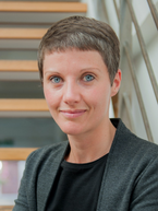 Porträt von Melina Savvidis, Lehrtrainerin Systemisches Coaching (SG)